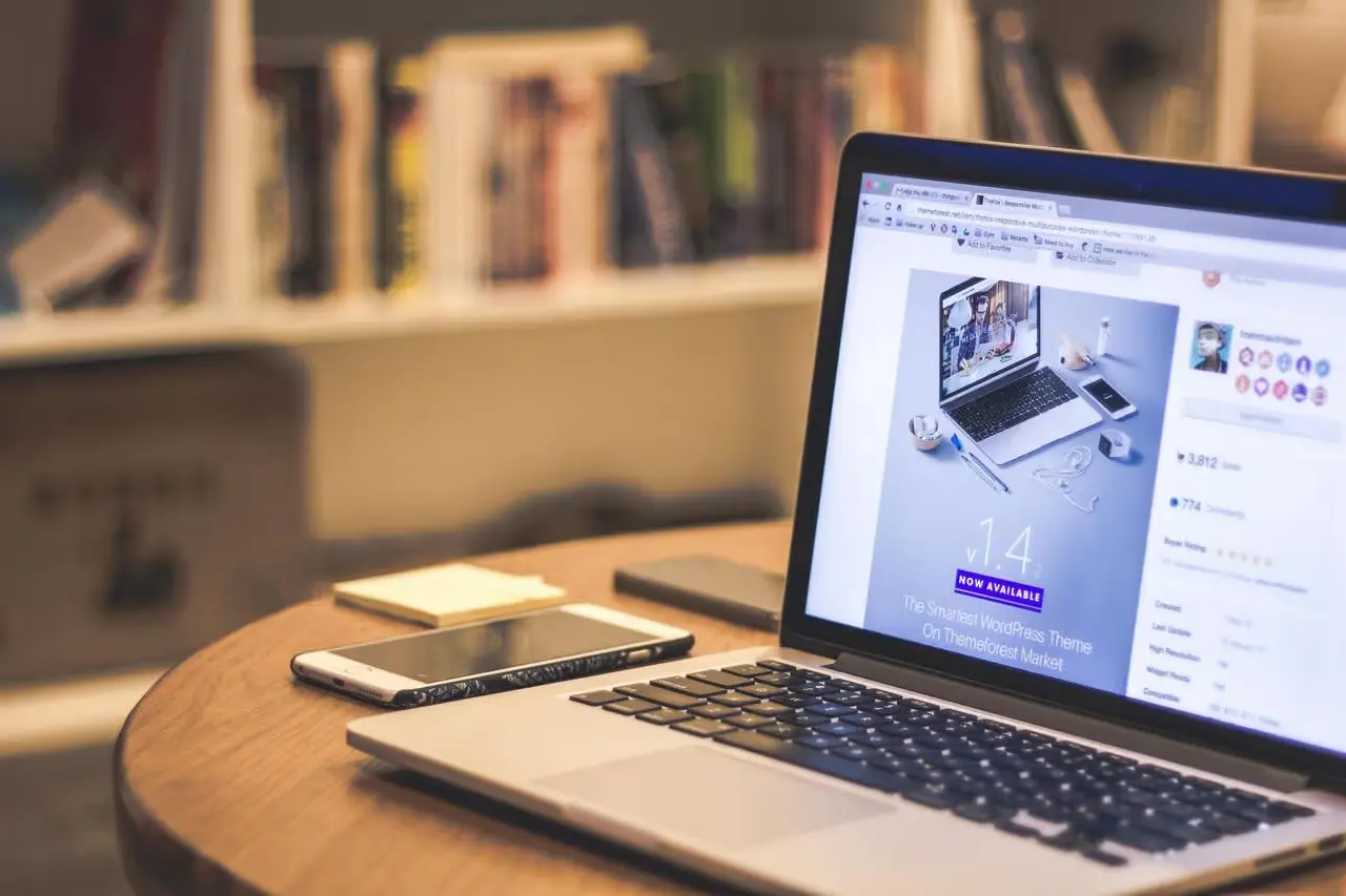Top 10 Benefits of Choosing Webflow for Your Website — article on the Devdwell blog
