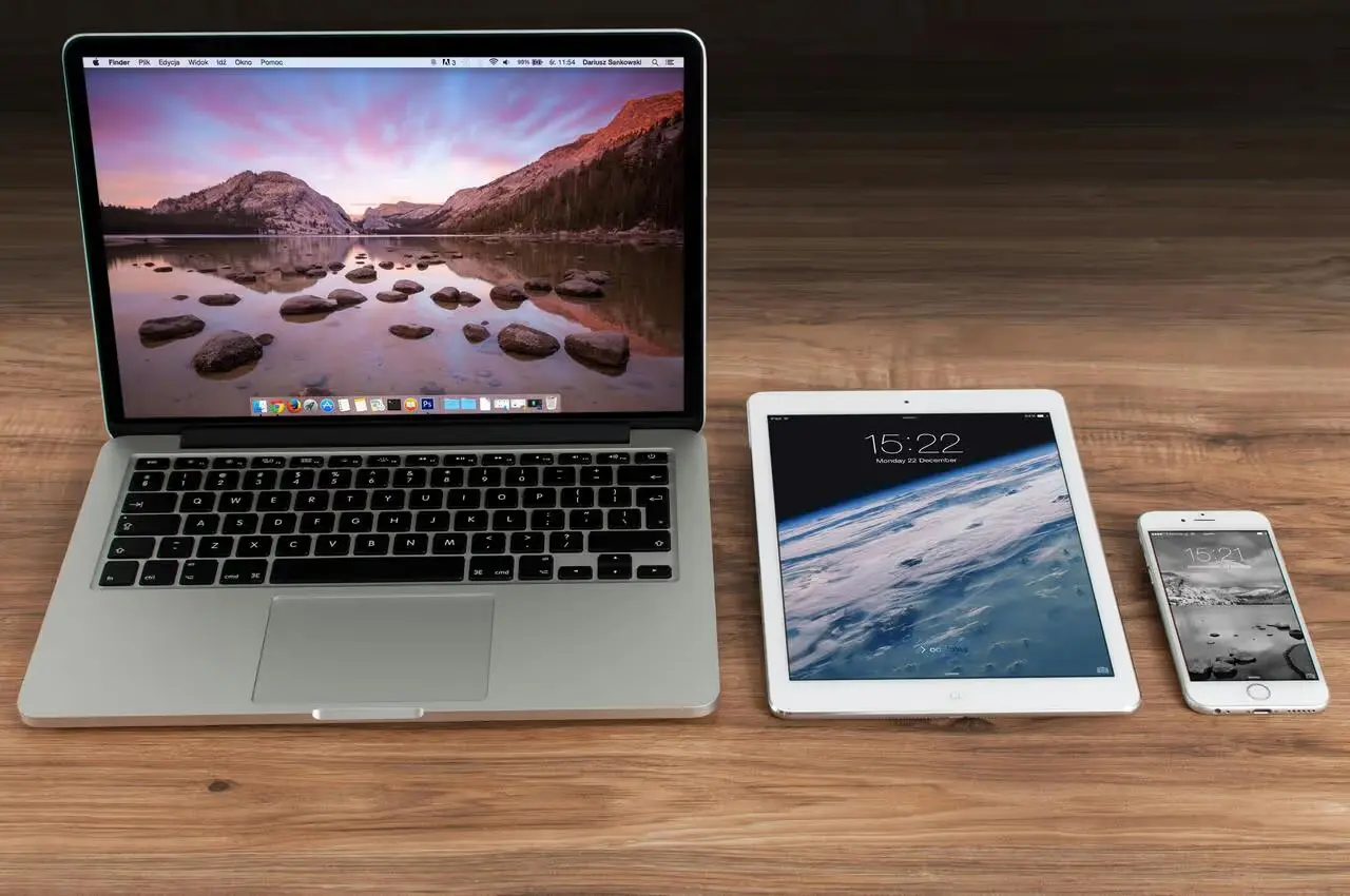 Webflow Design: How to Create Stunning Websites That Convert — article on the Devdwell blog